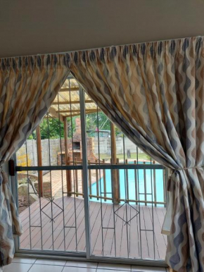 1 bedroom Cottage separate entrance